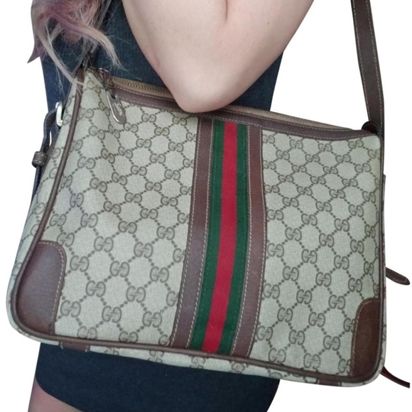 vintage gucci shoulder handbag